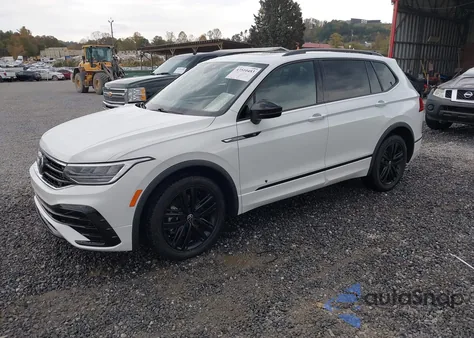 2022 Volkswagen Tiguan 2.0T Se R-Line Black из США, поврежденный, VIN 3VVCB7AX5NM099626